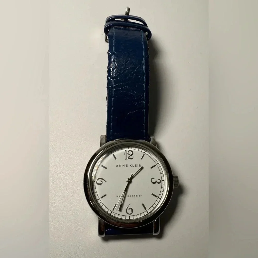 Anne Klein Silver Tone MOP Dial Watch blue needs new battery’s